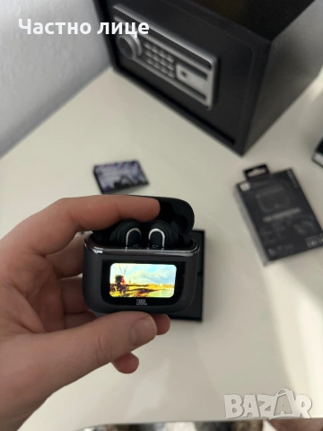 JBL Tour Pro 2 безжични слушалки с активно шумопотискане. , снимка 2 - Bluetooth слушалки - 53504839