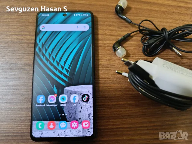 Samsung Galaxy A71, снимка 1