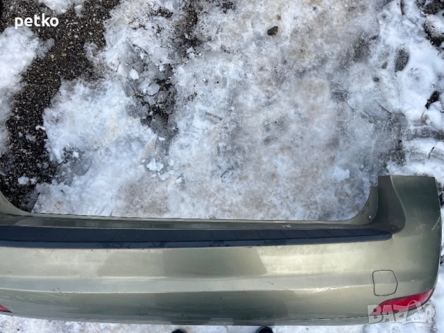 Задна броня за v50 фейслифт 2011, снимка 2 - Аксесоари и консумативи - 52918195