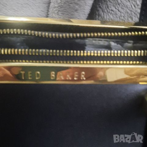 Ted Baker England ест.кожа малка трапец чанта, снимка 3 - Чанти - 45659475