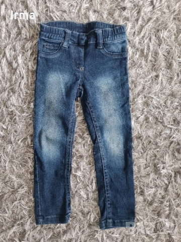 Нови дънки за момиче