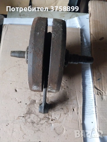 различни части останали от двигател иже възход татран., снимка 17 - Резервни части за телефони - 54068988