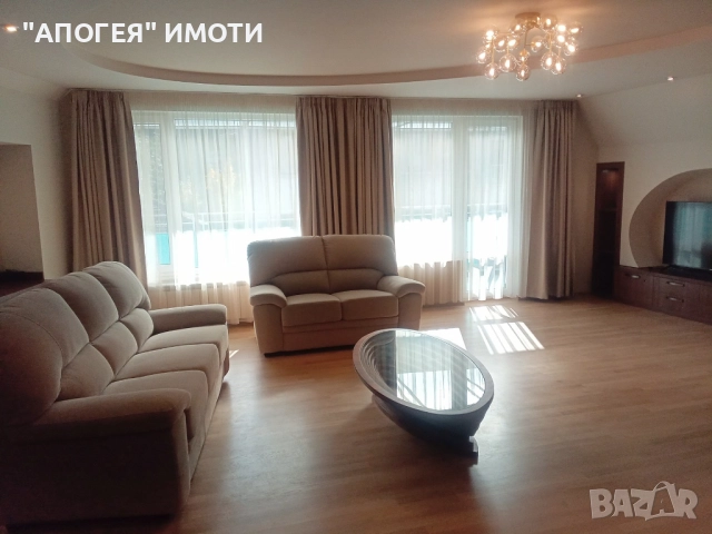 ИЗИСКАН, Просторен трети етаж, Център гр. Пловдив - 270 кв.м с възможност за ГАРАЖ под наем, снимка 6 - Апартаменти - 52086131