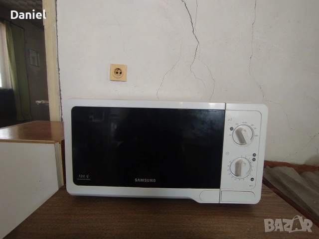 Микровълнова Samsung 
