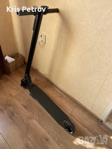 Електрическа Тротинетка E-Scooter, снимка 2 - Скейтборд, ховърборд, уейвборд - 54101974