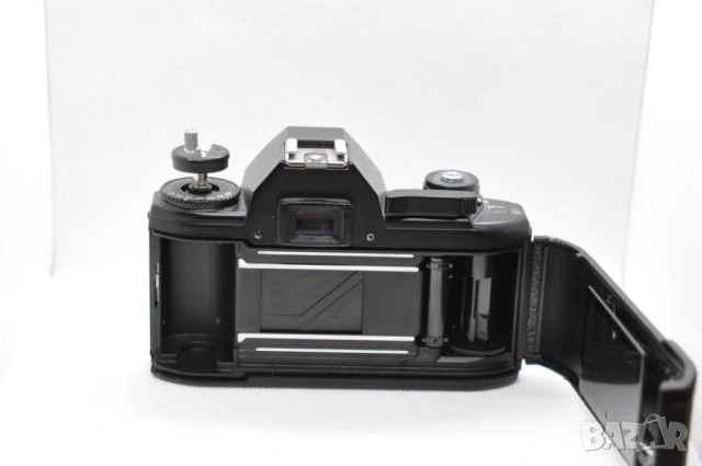 Фотоапарат Nikon EM, снимка 8 - Фотоапарати - 52404710