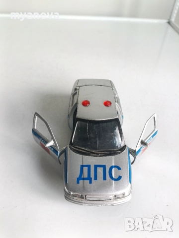 “Lada 110" , умален , метален модел на легендарния автомобил. , снимка 5 - Коли, камиони, мотори, писти - 52236620