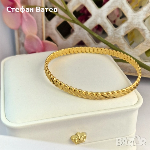 Фина гривна “Golden Curve”