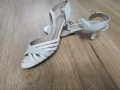бели сандали, снимка 1