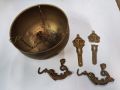 Бронзови закачалки и купа, снимка 1 - Антикварни и старинни предмети - 45932588