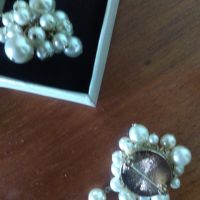 Дамски комплект(пръстен и брошка) с перли, снимка 3 - Бижутерийни комплекти - 45172539