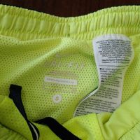 Гащи Nike, снимка 2 - Къси панталони - 45508734