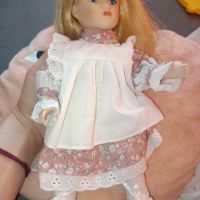 Продава се порцеланова кукла , снимка 4 - Кукли - 45491266
