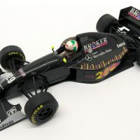 MINICHAMPS Grand Prix Sauber MERCEDES C13 A.de Cesaris GP Canada 1994 1 18, снимка 1 - Колекции - 45531078