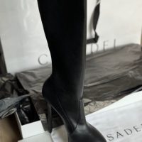 Чисто нови чизми Casadei, снимка 2 - Дамски обувки на ток - 45009658