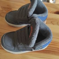 Маратонки Adidas, снимка 4 - Детски маратонки - 45142156
