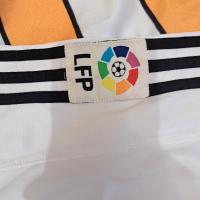 Тениска на Реал Мадрид на Дейвид Бекъм, снимка 3 - Футбол - 44976207
