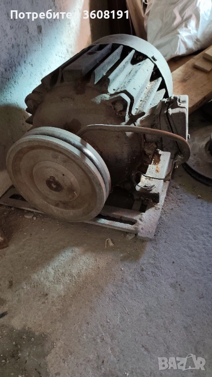 Трифазен електромотор банзик за дърводелство, снимка 1