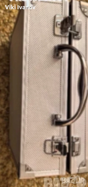 Алуминиево куфарче за козметика , снимка 1