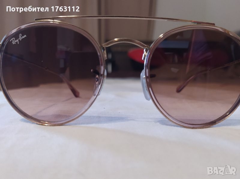 Ray Ban очила, носени много малко, с една малка драскотина на дясното стъкло. Калъф - леко прегънат, снимка 1