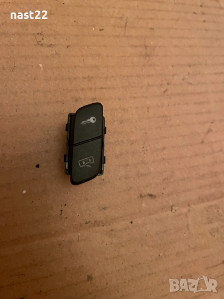 Бутон за централно заключване на лява врата, VW, Polo 9N, Amarok, снимка 1