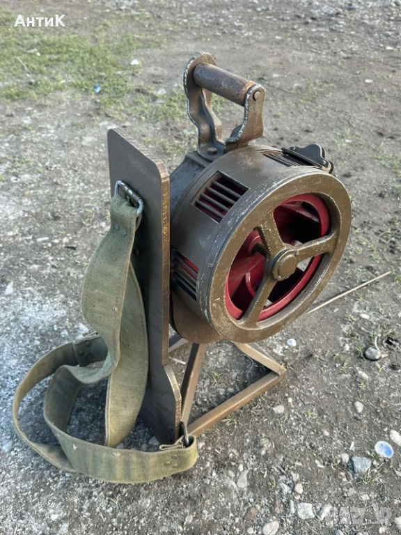 Военна Ръчна Сирена за Въздушна Тревога, снимка 1