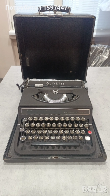 механична пишеща машина Olivetti Studio 42. , снимка 1