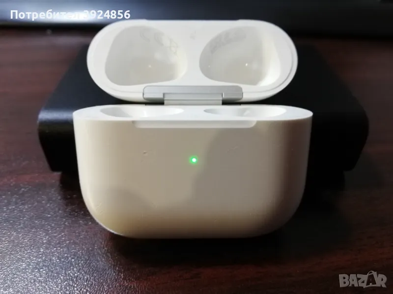 Apple Airpods 3 А2566 зарядна кутия, снимка 1