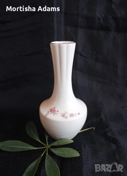 Костен порцелан , снимка 1