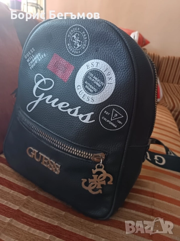 Дамска раница Guess, снимка 8 - Сакове - 52478028