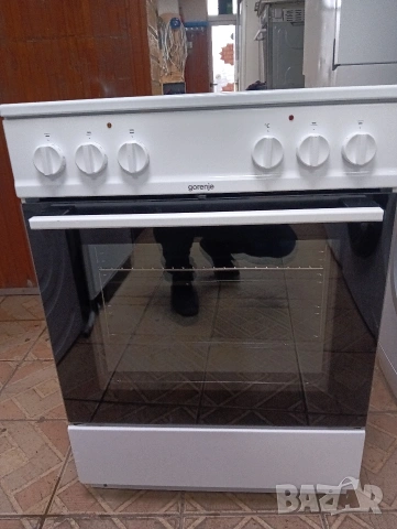 Свободно стояща печка с керамичен плот Gorenje с 2 години Гаранция!, снимка 2 - Печки, фурни - 53571067