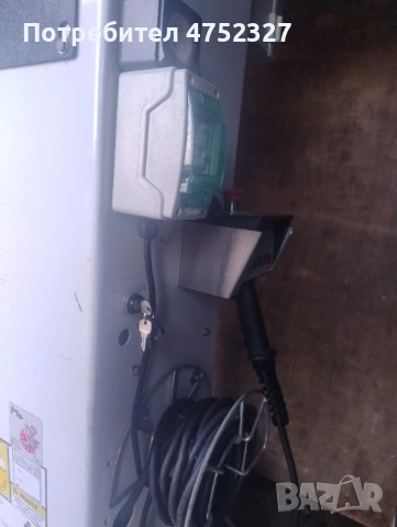 Автовишка Renault Master Vertalift, снимка 9 - Бусове и автобуси - 53670556