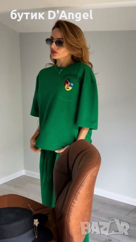 Тишърт с овърсайз силует и бродерия в зелен цвят, снимка 1 - Тениски - 45508543