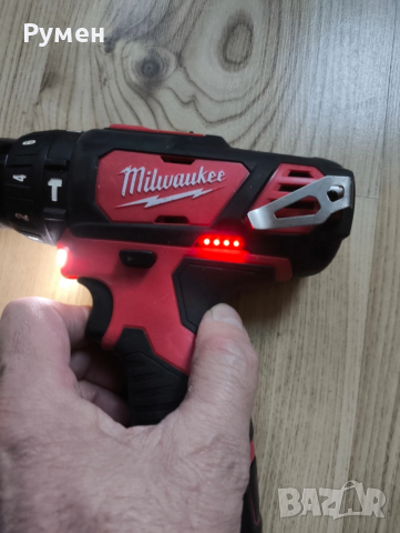 Винтоверт Milwaukee m12 bpd и батерия Milwaukee m12b2, снимка 6 - Винтоверти - 53133037