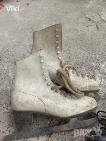 Ретро кънки 2 чифта , снимка 7 - Антикварни и старинни предмети - 51417688