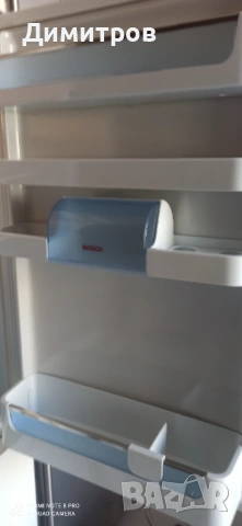 Продавам хладилник с фризер Bosch, снимка 5 - Хладилници - 54148296