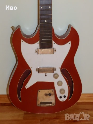 Стара електрическа соло китара, снимка 2 - Китари - 50861982