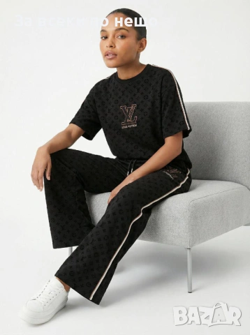 Louis Vuitton Дамски Спортен Комплект Тениска И Долнище🔝Дамски Спортен Екип Луис Витон Код A1252