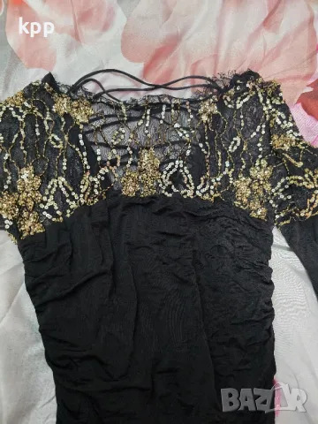 Рокля Pinko

Обличана е 1 път закупена от Италия
Без забележки, снимка 2 - Рокли - 49625304