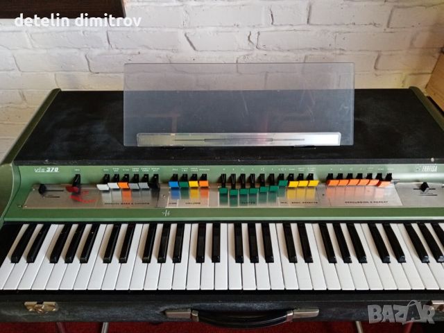 Farfisa VIP 370 vintage organ, снимка 1 - Други - 45425104