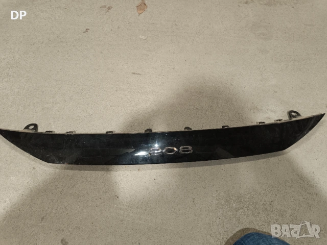 Пластмаса за Peugeot 208 2019+ 