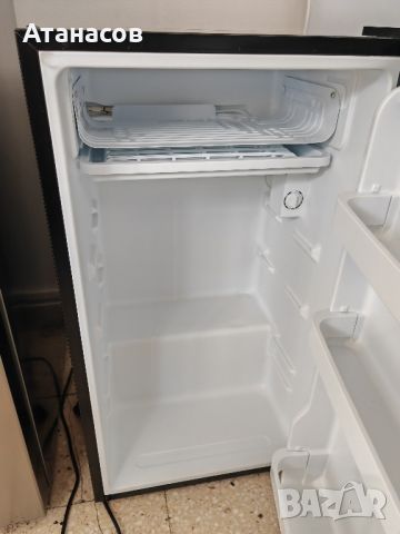 Хладилник ариели 93 литра Arielli малък хладилник с камера в черно,сиво и бяло , снимка 6 - Хладилници - 45745917