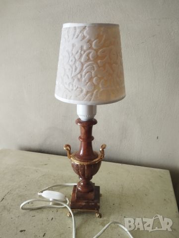 Ретро настолна лампа, снимка 1 - Настолни лампи - 46230084
