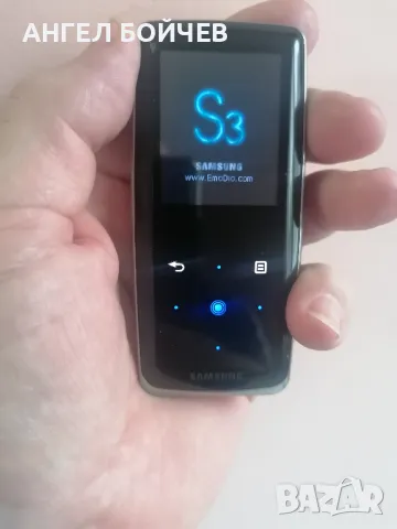 Плеър Samsung YP-S3 4GB, снимка 1 - MP3 и MP4 плеъри - 48784759