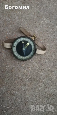Стар военен компас от 1945година., снимка 2 - Други ценни предмети - 50176011