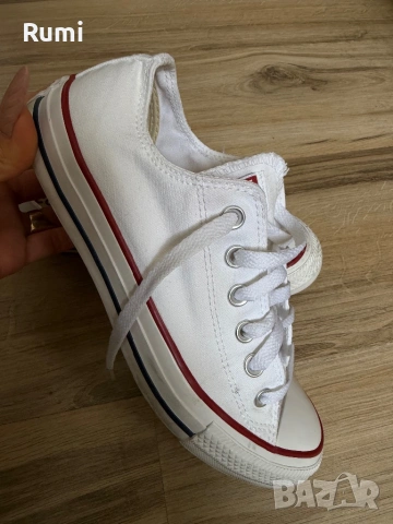 Оригинални бели кецове кецове Converse ! 38 н