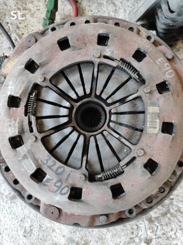 Маховик за BMW 320 e90/91/92