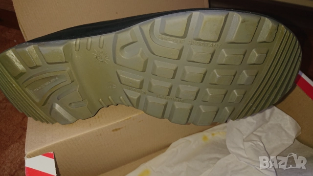 Ниски работни обувки Вюрт s3 номер 42 с бомбе и пластина, снимка 2 - Ежедневни обувки - 52024862