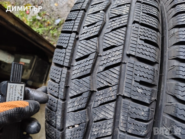 2бр.зимни гуми HANKOOK 215 65 16C DOT22 цена за брой, снимка 2 - Гуми и джанти - 53968124