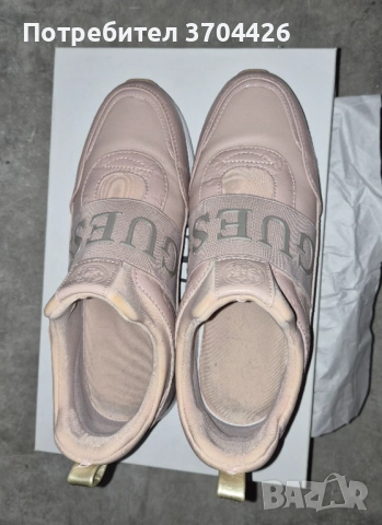 Обувки GUESS, снимка 3 - Дамски ежедневни обувки - 53135341